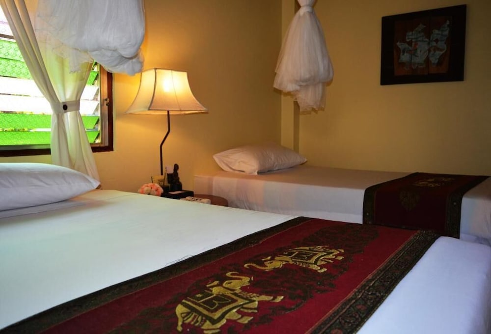Golden Triangle Palace 28/60