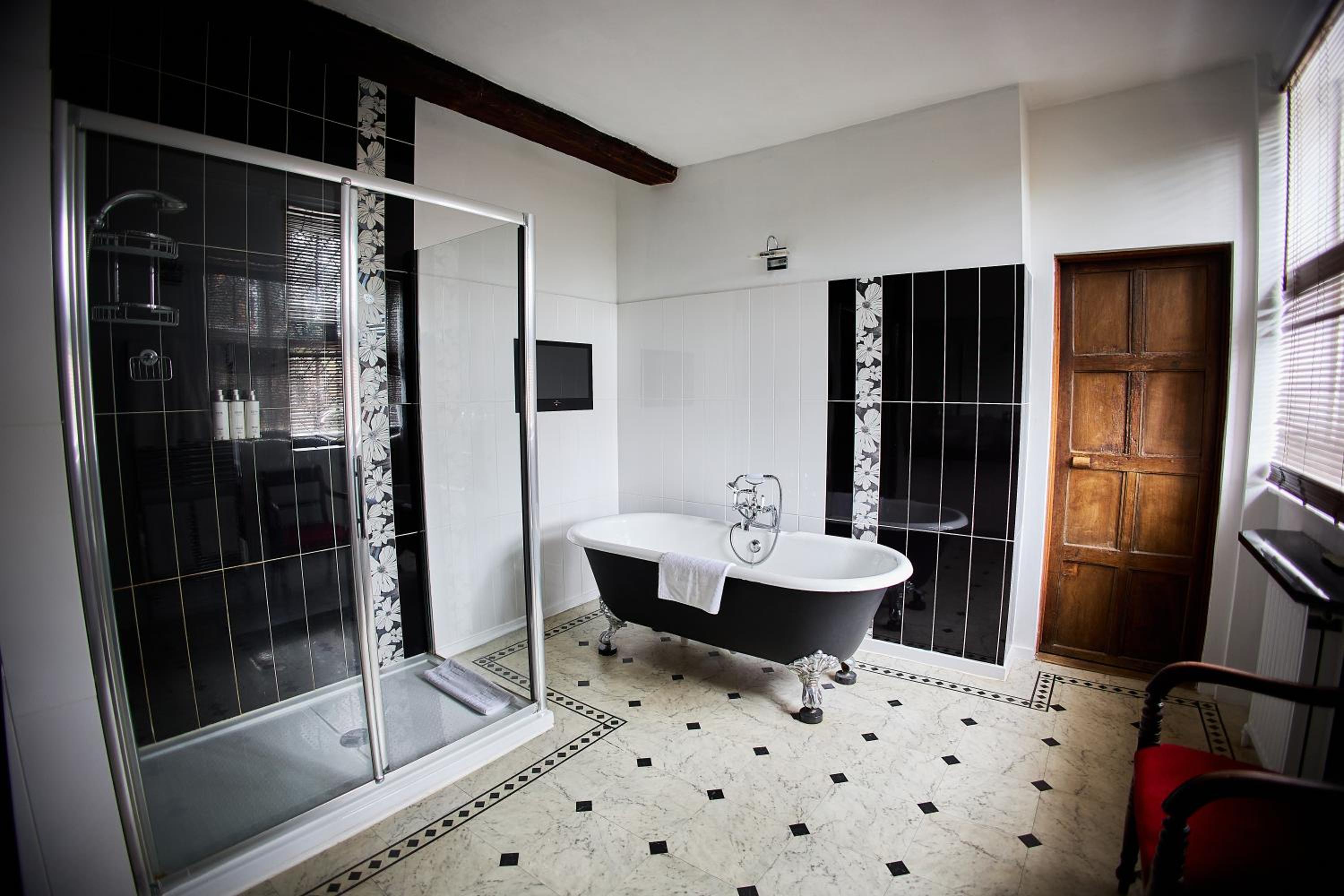 Feature, Four Poster، Seckford Hall Hotel Spa 6/6