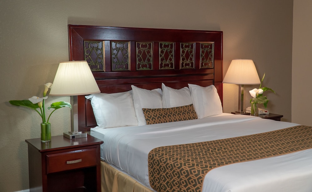 Sea Breeze Inn 20/64