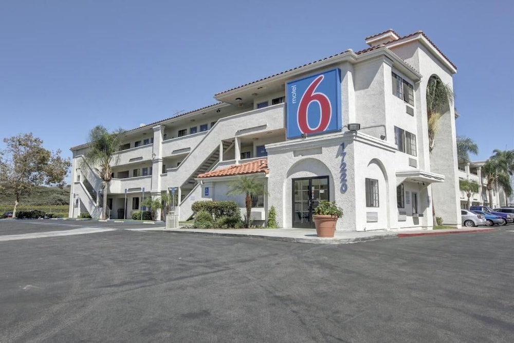 Motel6 Bellflower, CA - Los Angeles 53/65