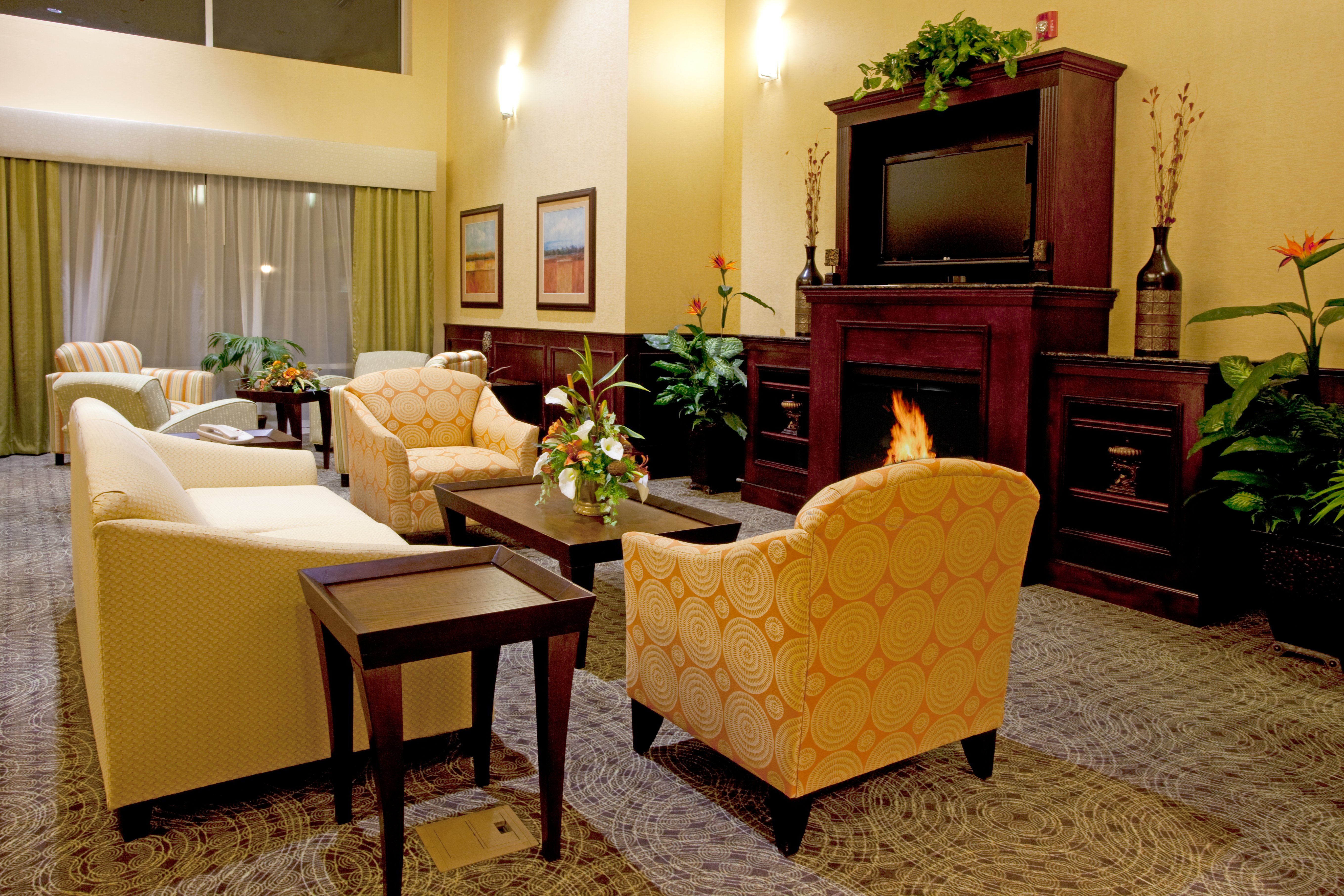 Holiday Inn Express Hotel & Suites Chaffee - Jacksonville West 38/49