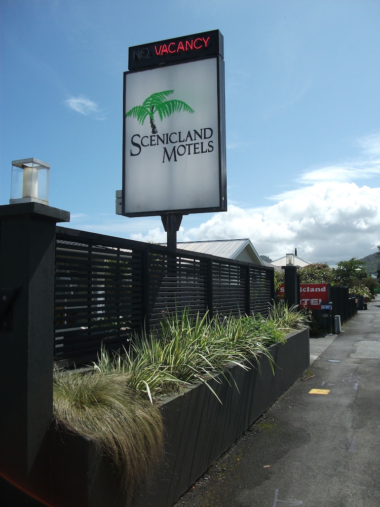 Scenicland Motels 2/69