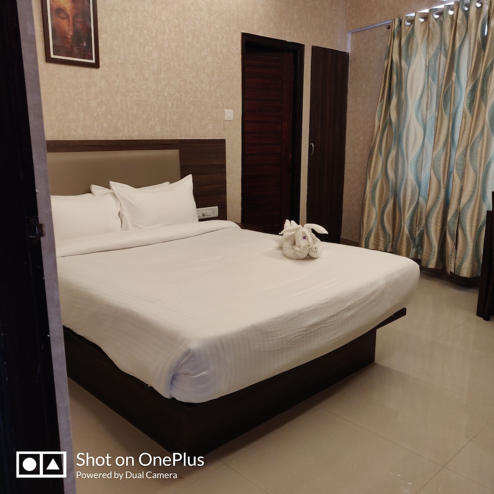 IWE SUITES, BANGALORE 17/50