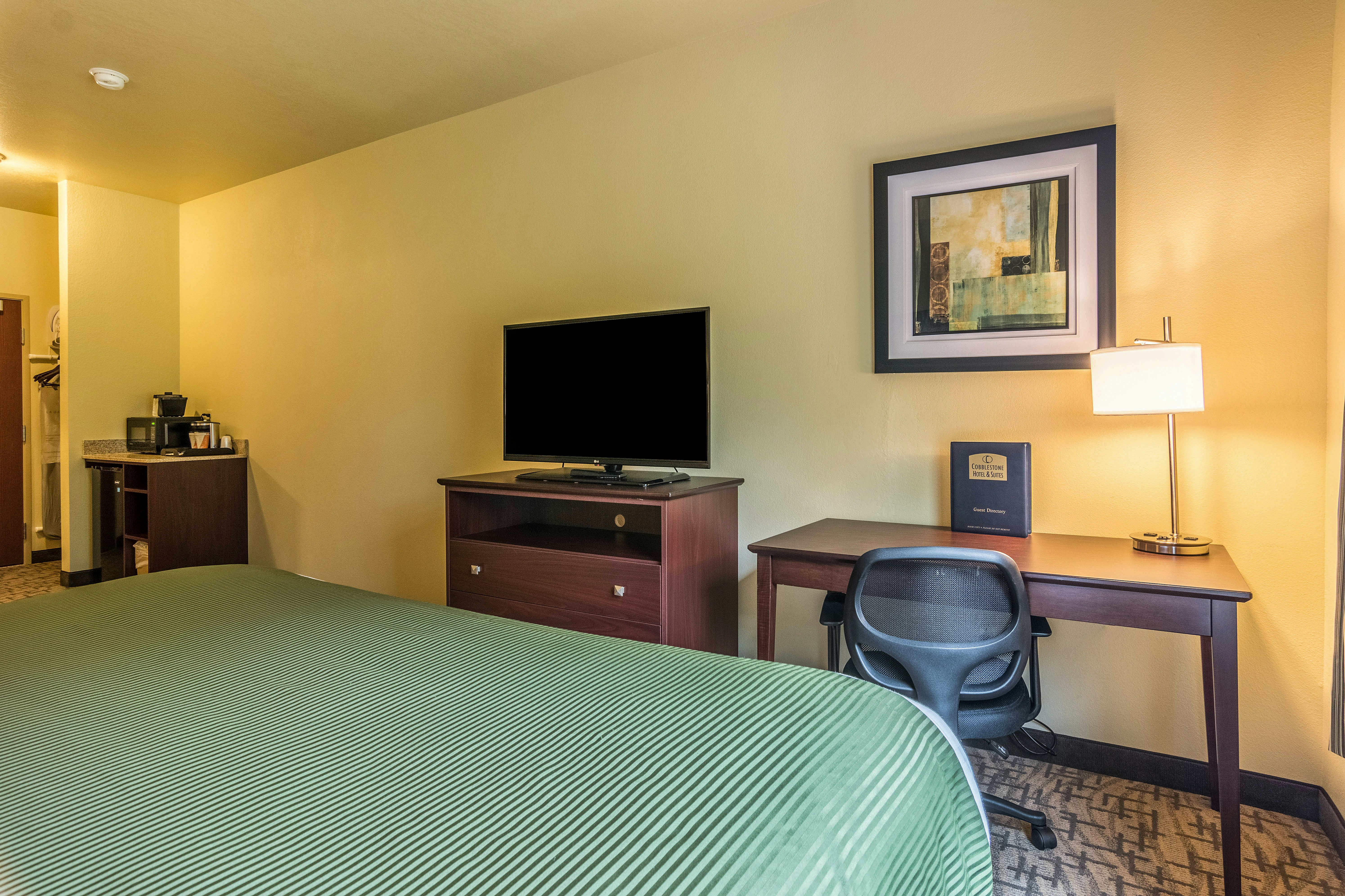 Cobblestone Hotel And Suites Harborcreek 49/53