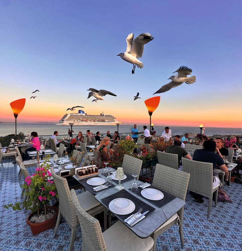 Byzantium Hotel & Suites 41/50