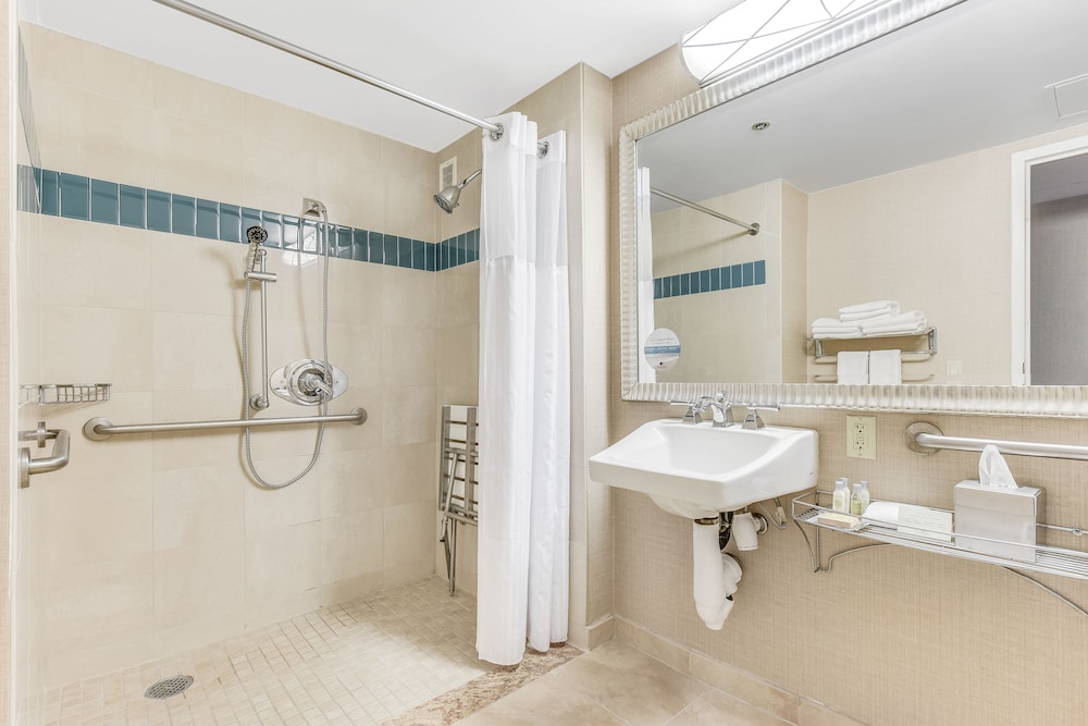 Hotel Fera Anaheim a DoubleTree by Hilton 11/63