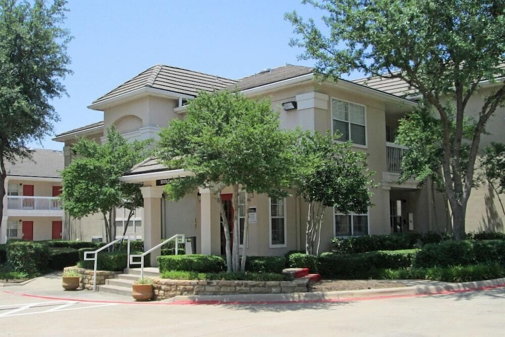 Suburban Studios Irving - Las Colinas 2/70