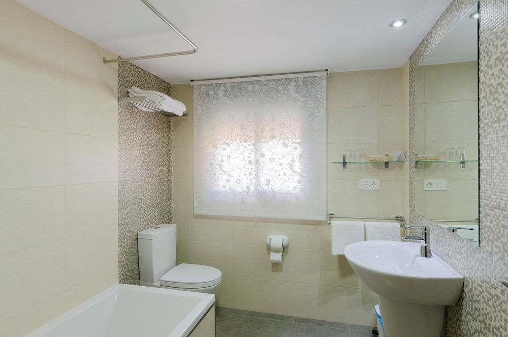 Hotel Cachada 12/53