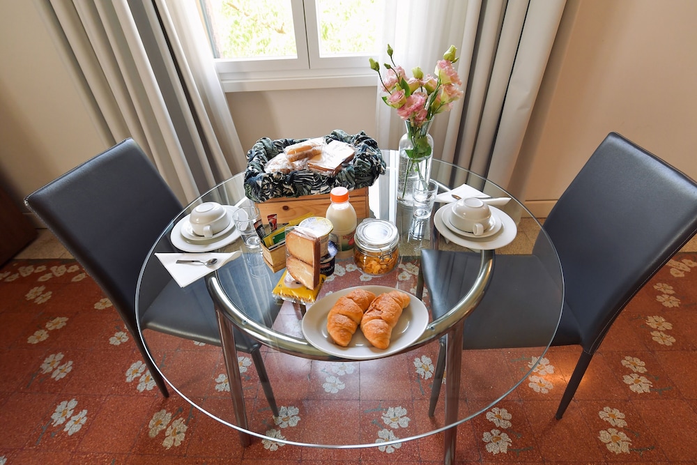 Suites Farnese Design Hotel 39/53
