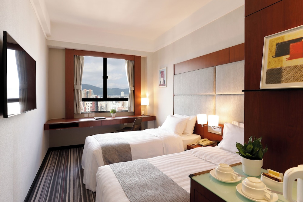 City, Twin Beds, with View