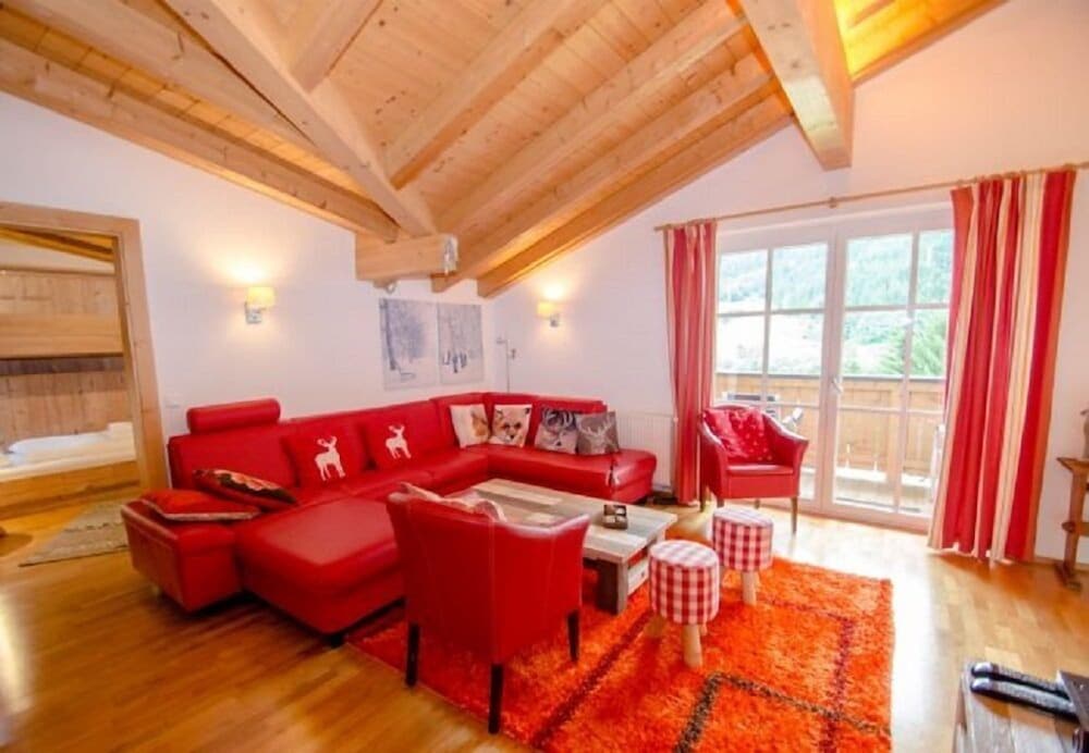 Penthouse All Seasons Lodge 13/17