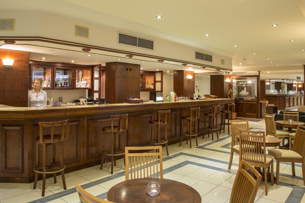 Manousos City Hotel 33/50