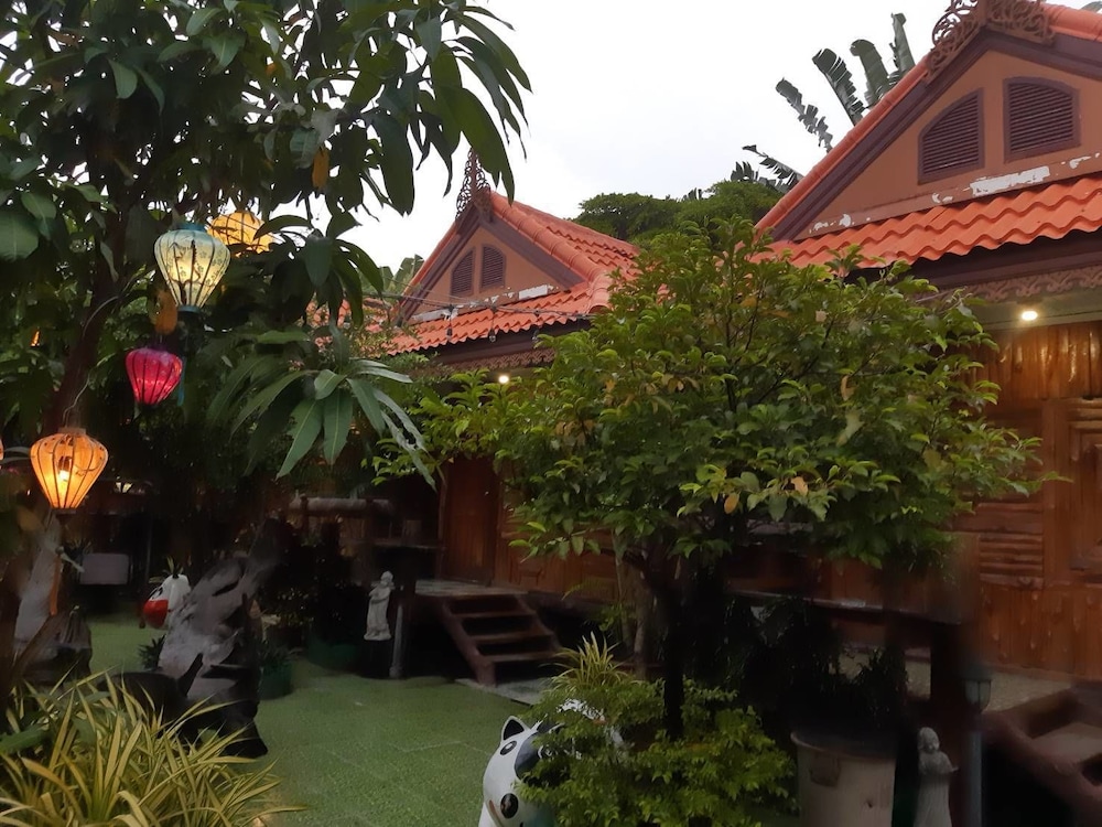 MONTRI RESORT DONMUANG BANGKOK 51/60