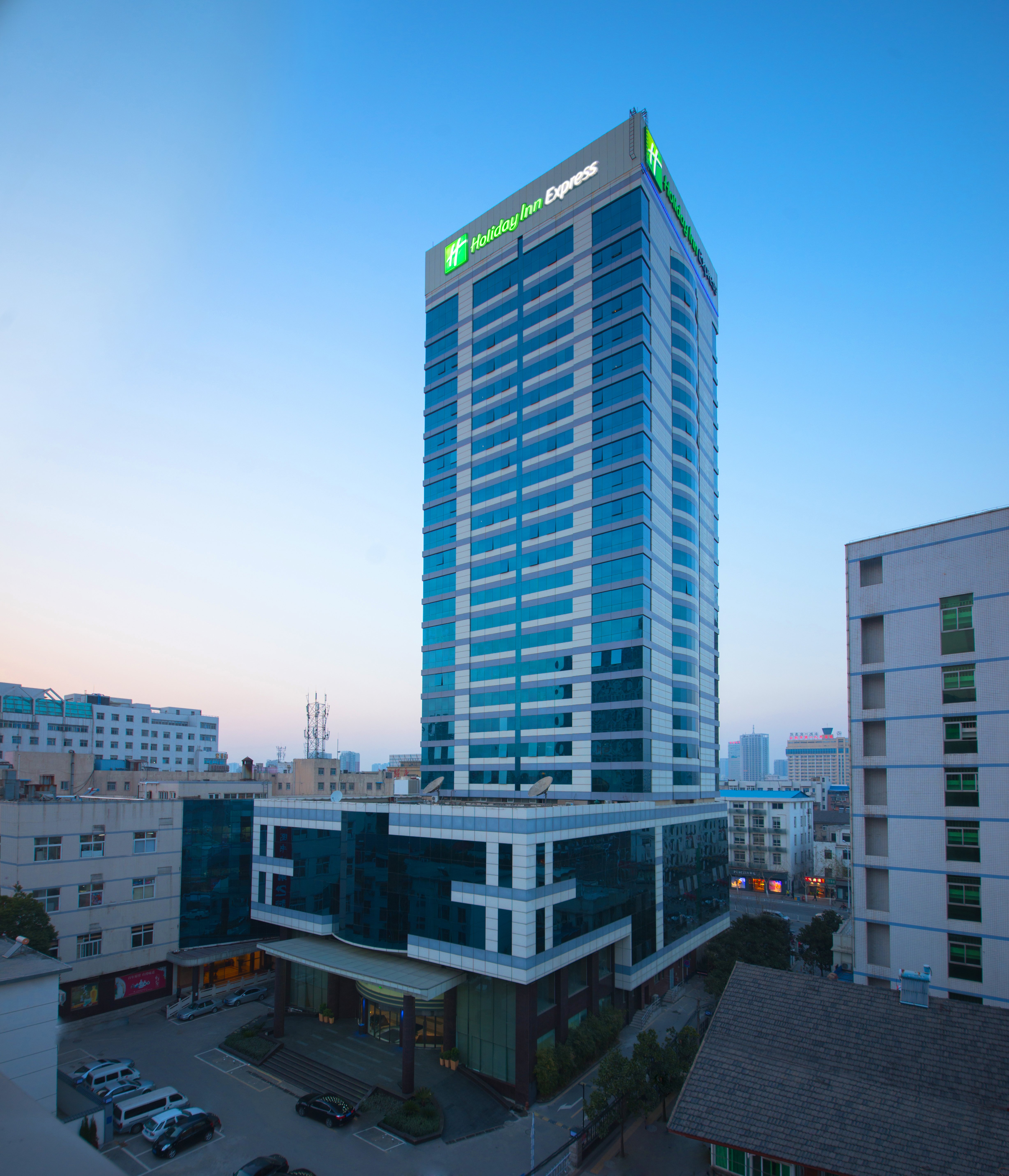 HOLIDAY INN EXPRESS HEFEI DOWNTOWN 4/80