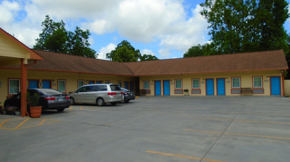 TOWN HOUSE MOTEL 12/61