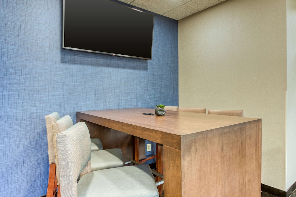 Drury Inn and Suites St Louis Collinsville 34/39