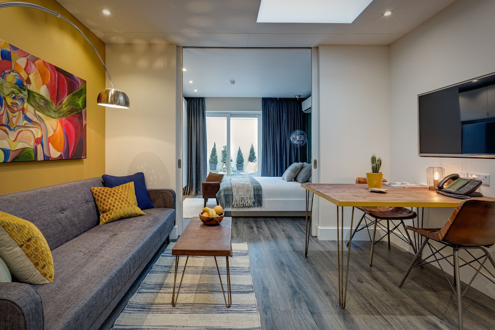 Hotel 55 35/55