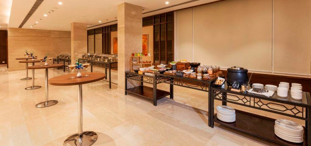 Lemon Tree Hotel Lucknow 14/23