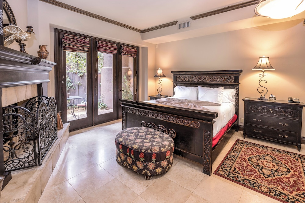 Adobe Grand Villas 14/73