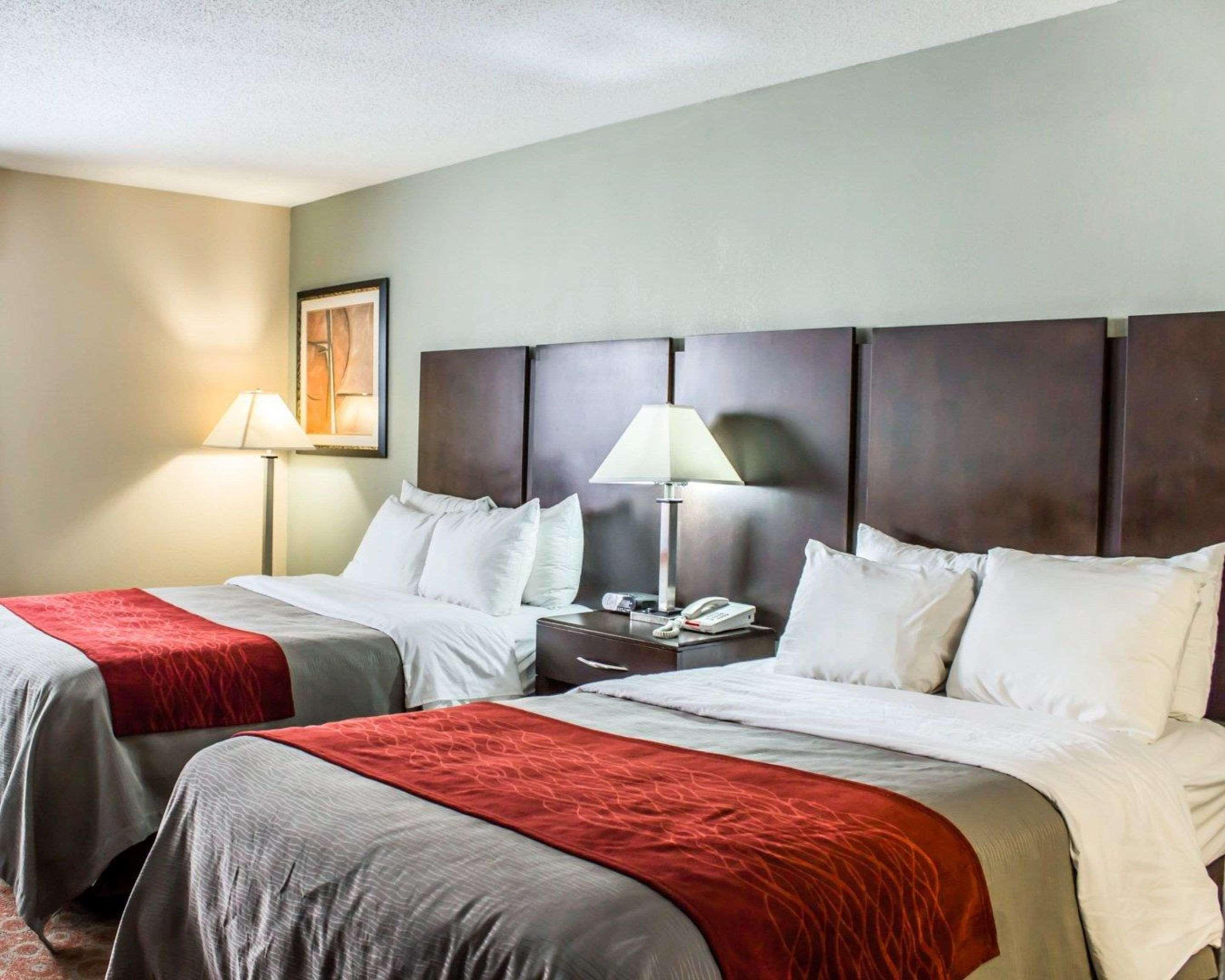 ROOM, 2 DOUBLE BEDS