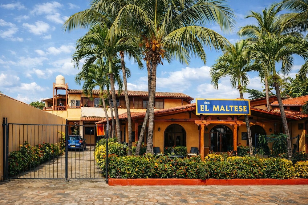 El Maltese Hotel 10/69