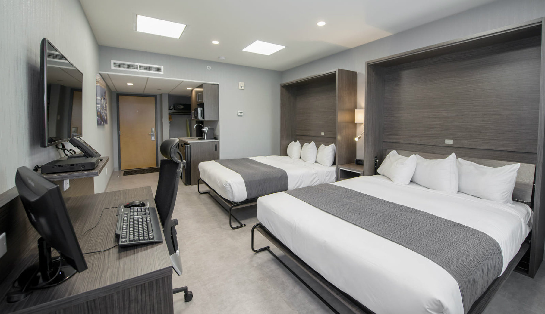 Hotel & Suites Le Dauphin Quebec 8/47