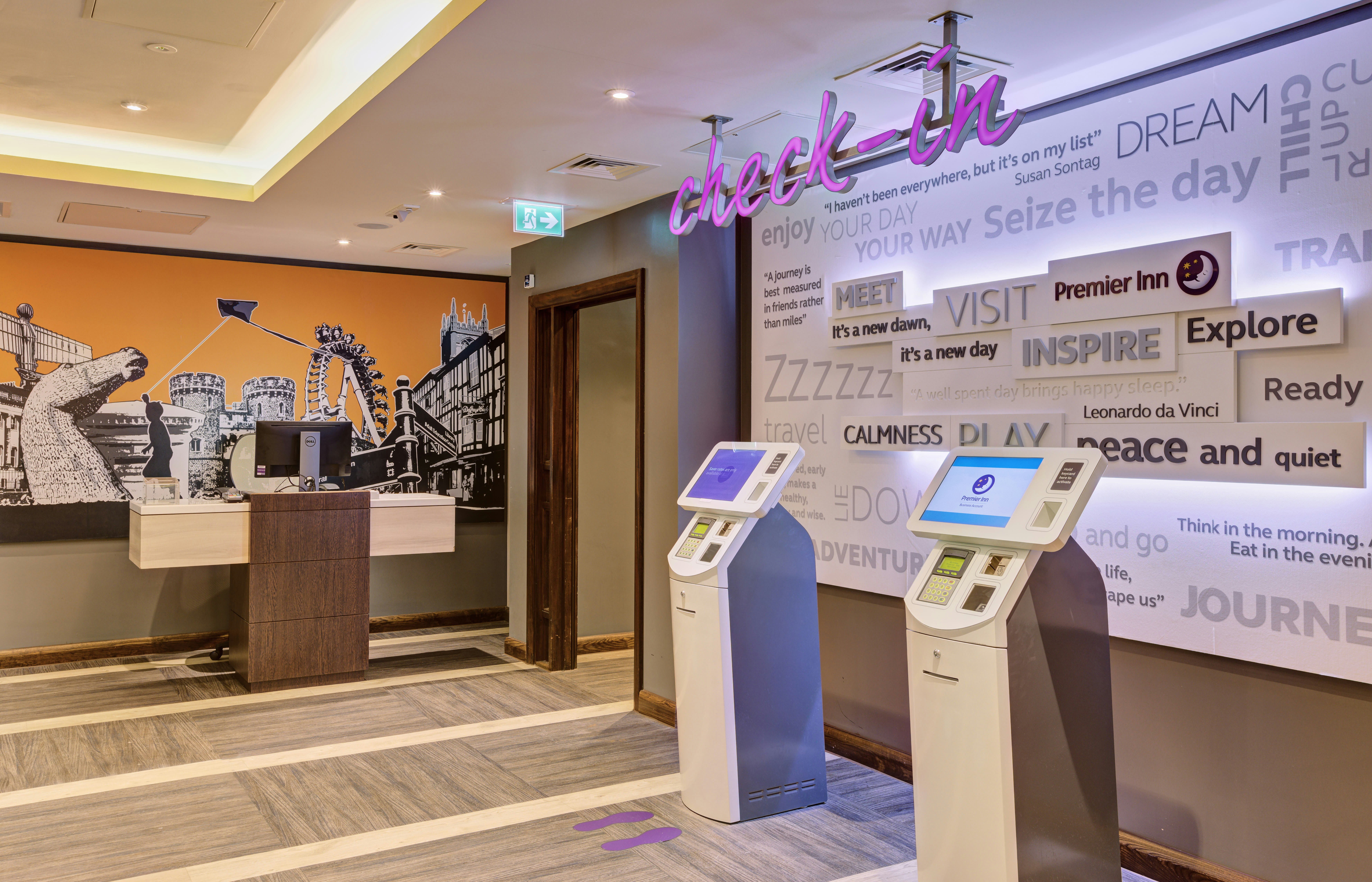 Premier Inn Horsham Town Centre Hotel 7/24