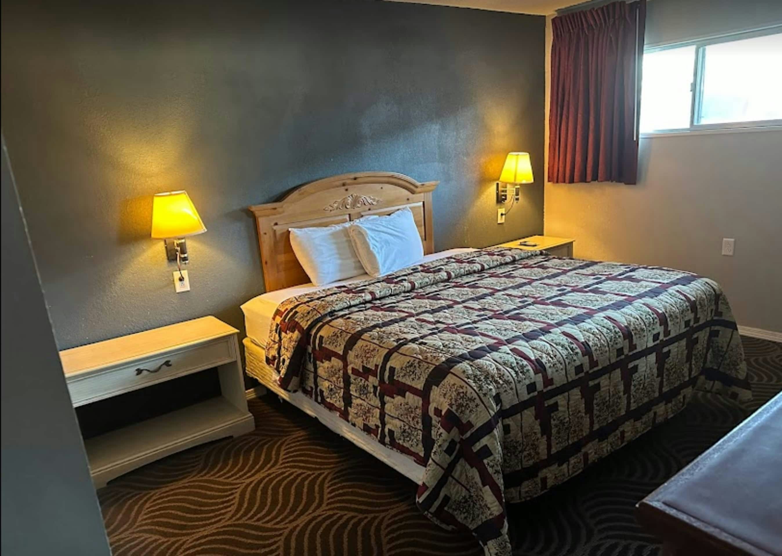 Room, King Bed