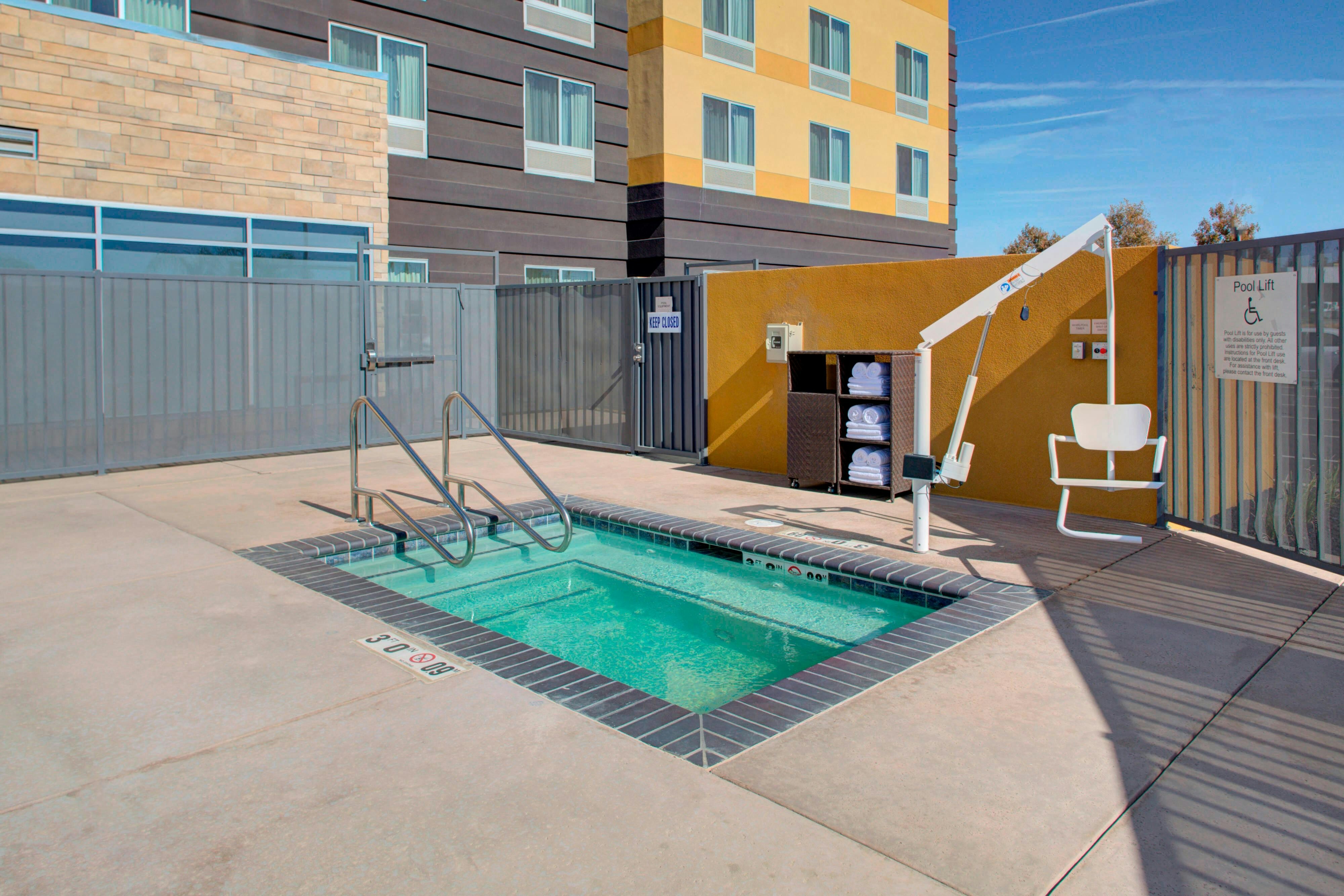 Fairfield Inn And Suites By Marriott Bakersfield North Airport 36/36