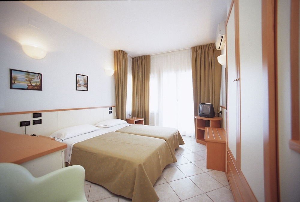 Degli Ulivi Htl Pugnochiuso Resort 10/55