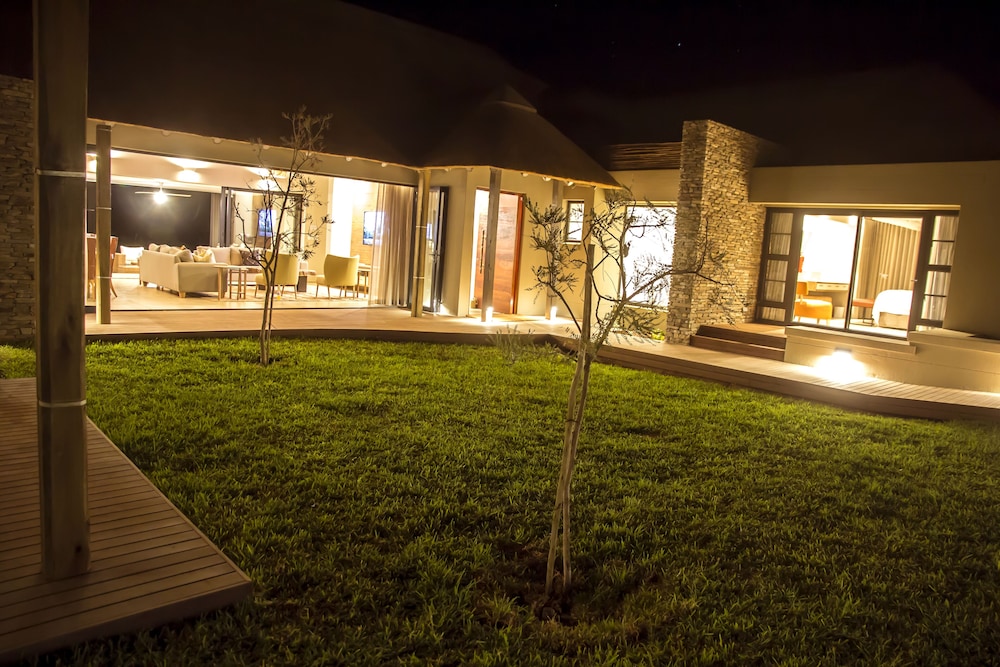Jacana River Lodge 36/50