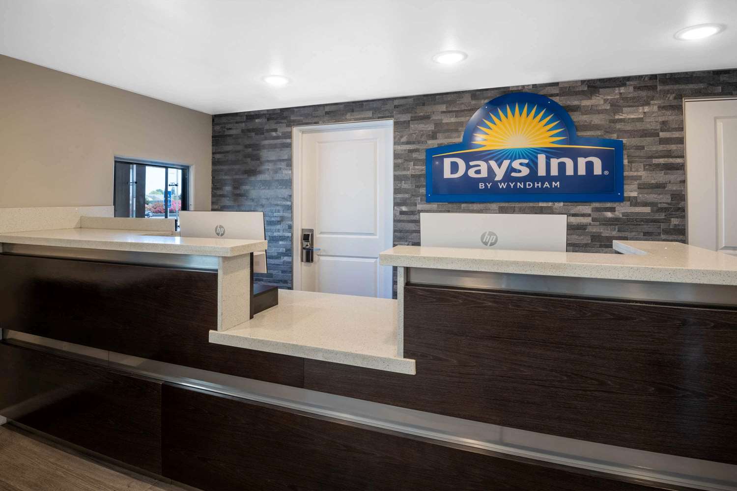 Days Inn by Wyndham Galt/Elk Grove South 14/41