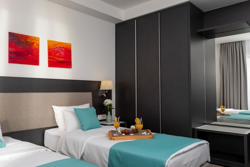 SUPERIOR, DOUBLE BED