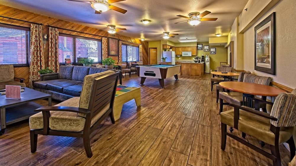 Getaways at Snow Lake Lodge 31/50