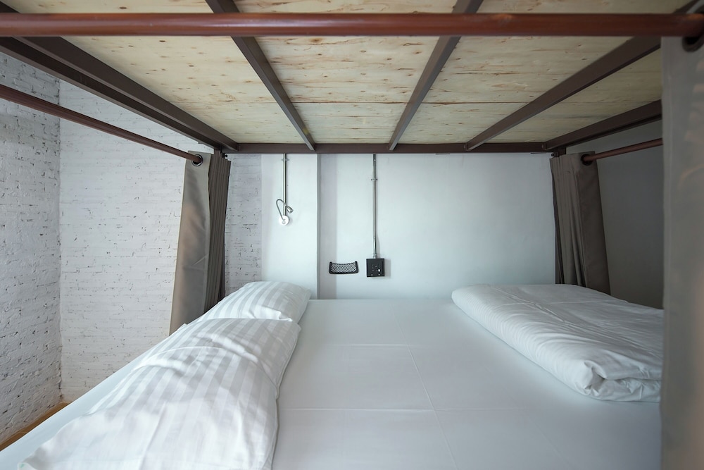 Family, 1 Double and 2 Bunk Beds, External Bathroom