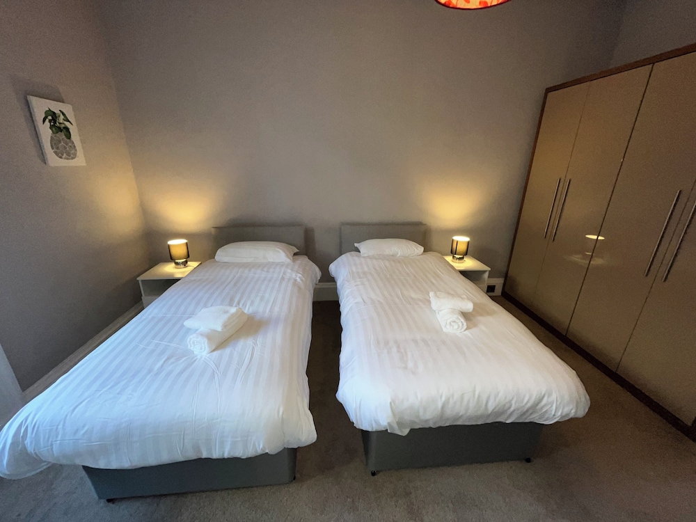 Classic, Apartment, 2 Double and Twin Beds