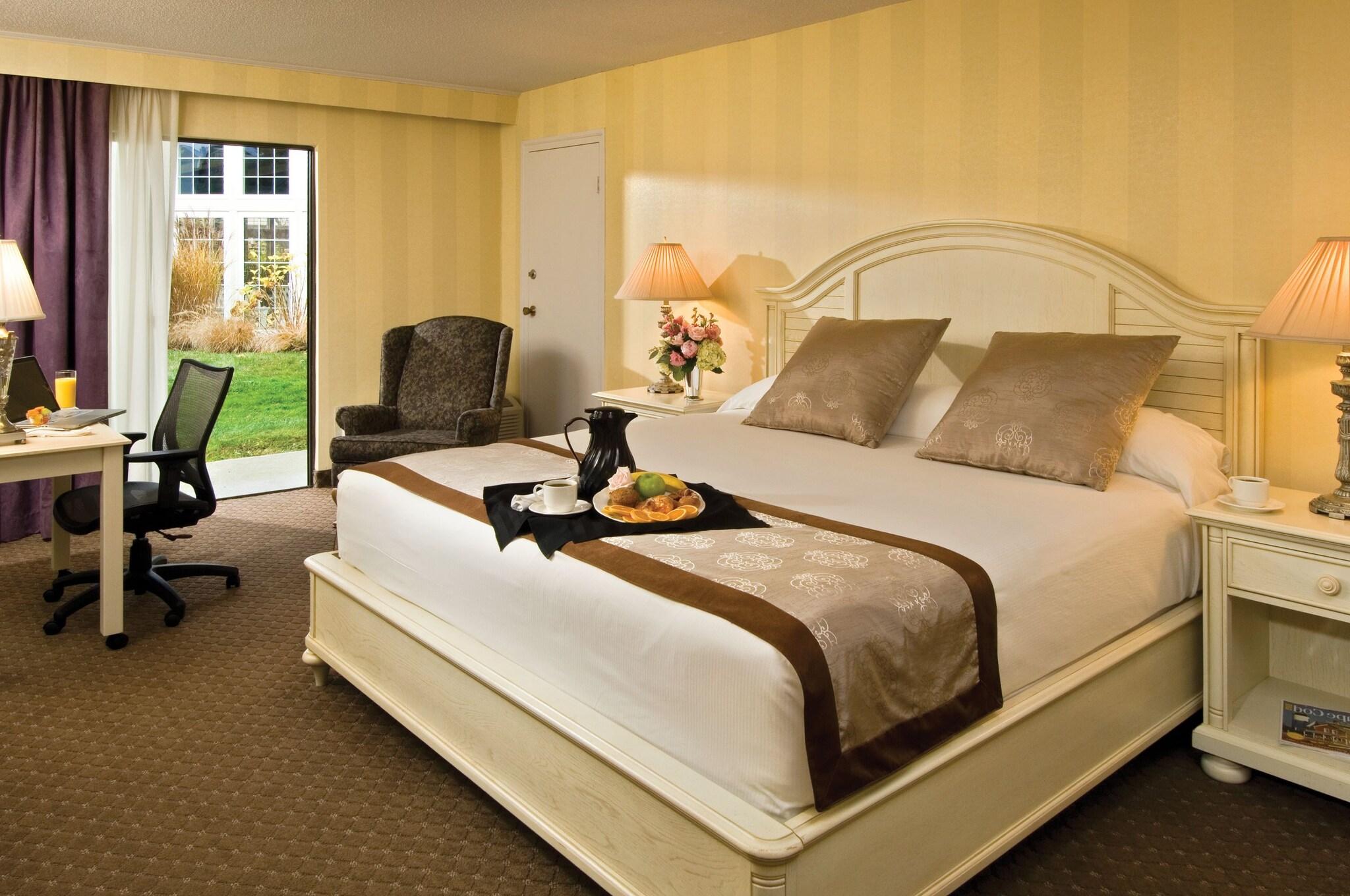 Room, King Bed