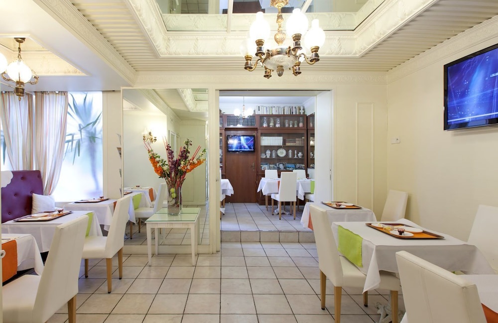 ABALYS HOTEL 30/46