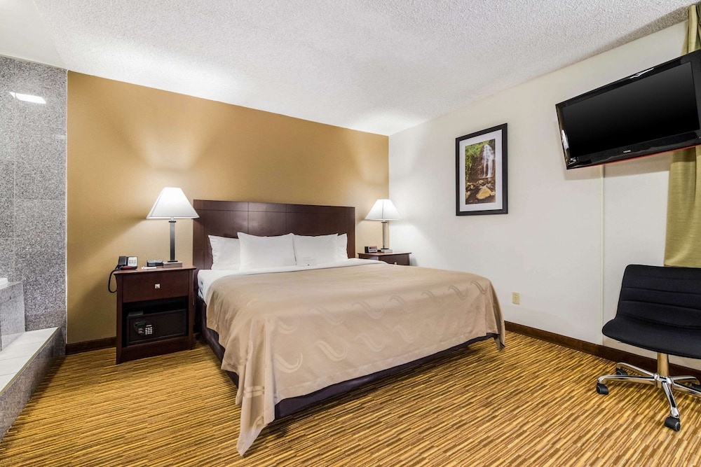 Quality Inn & Suites Lacey Olympia 21/66