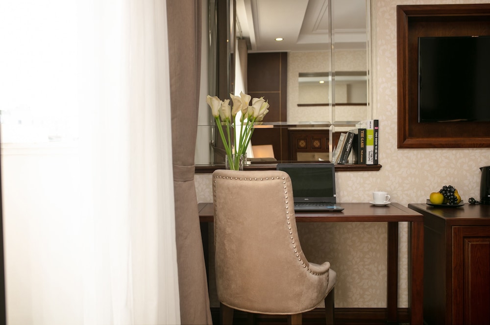 Rex Hanoi Hotel 58/68