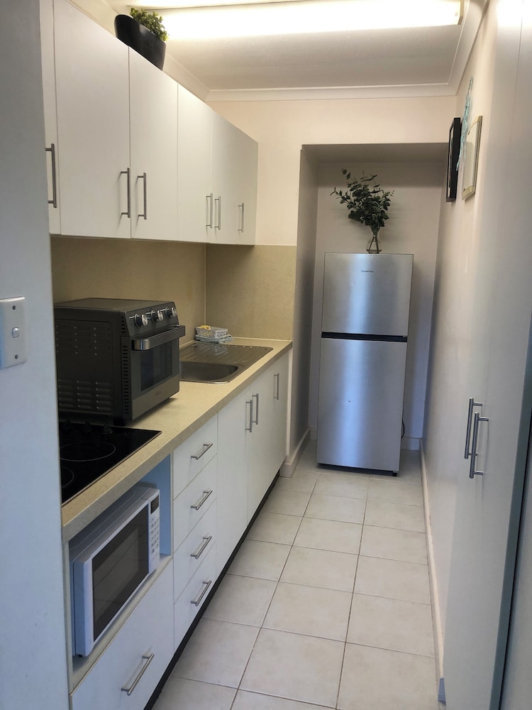 Coral Towers Holiday Suites 13/69