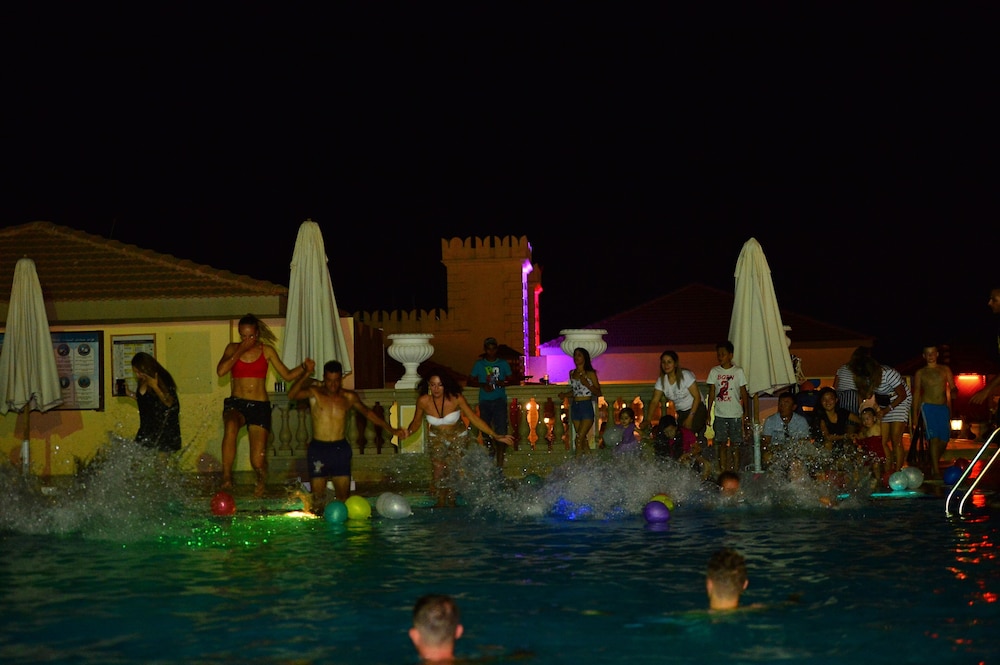 Il Mercato Hotel Sharm Spa 83/91
