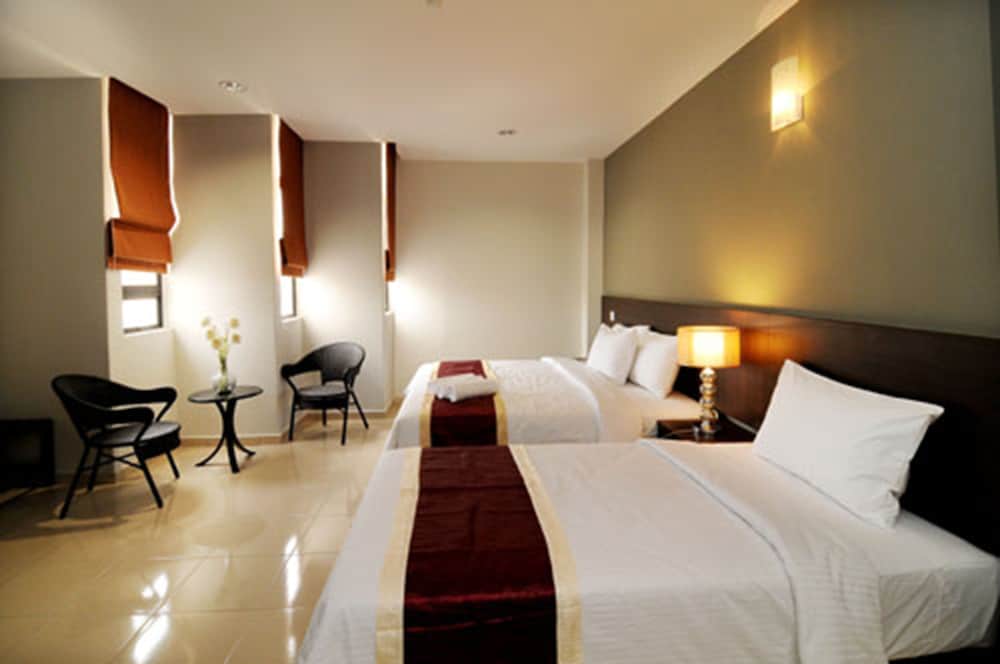 Inn Home Hotel 7/26