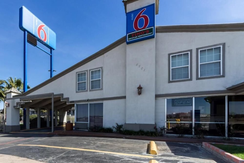 Motel6 Fort Worth, TX - Seminary 38/48