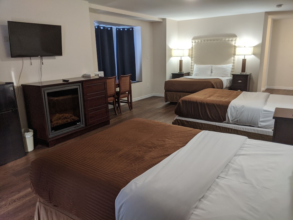 The Universal Inn And Suites 10/67