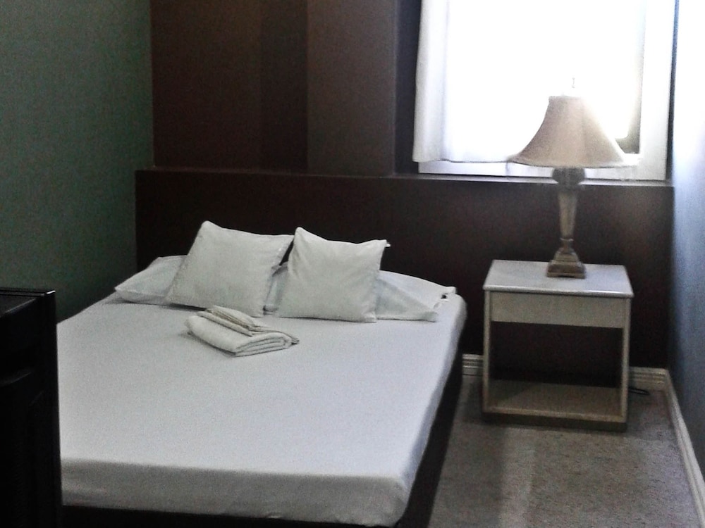RB Bed and Breakfast 20/36