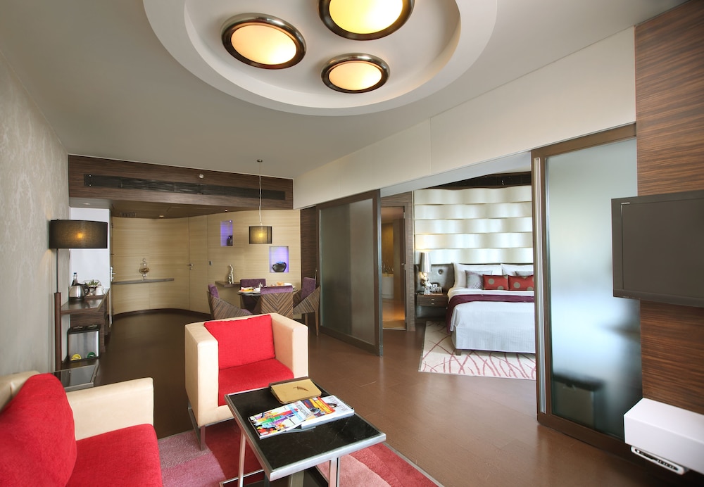 Fortune Select SG Highway, Ahmedabad - Member ITC Hotels Group 27/39
