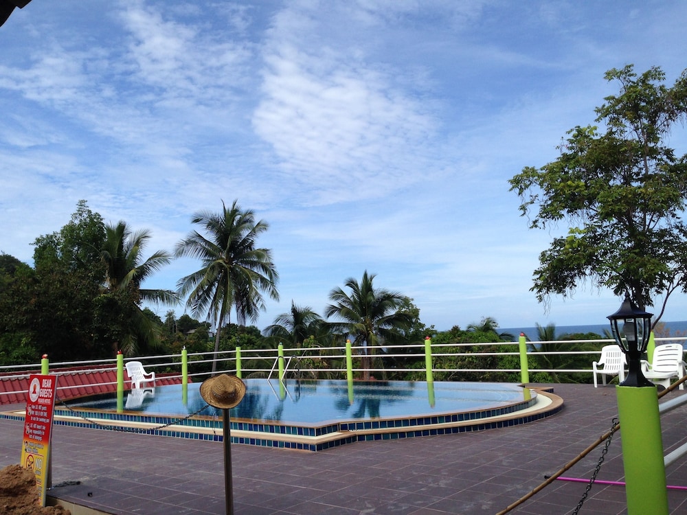 J.B Hut Bungalow 43/59