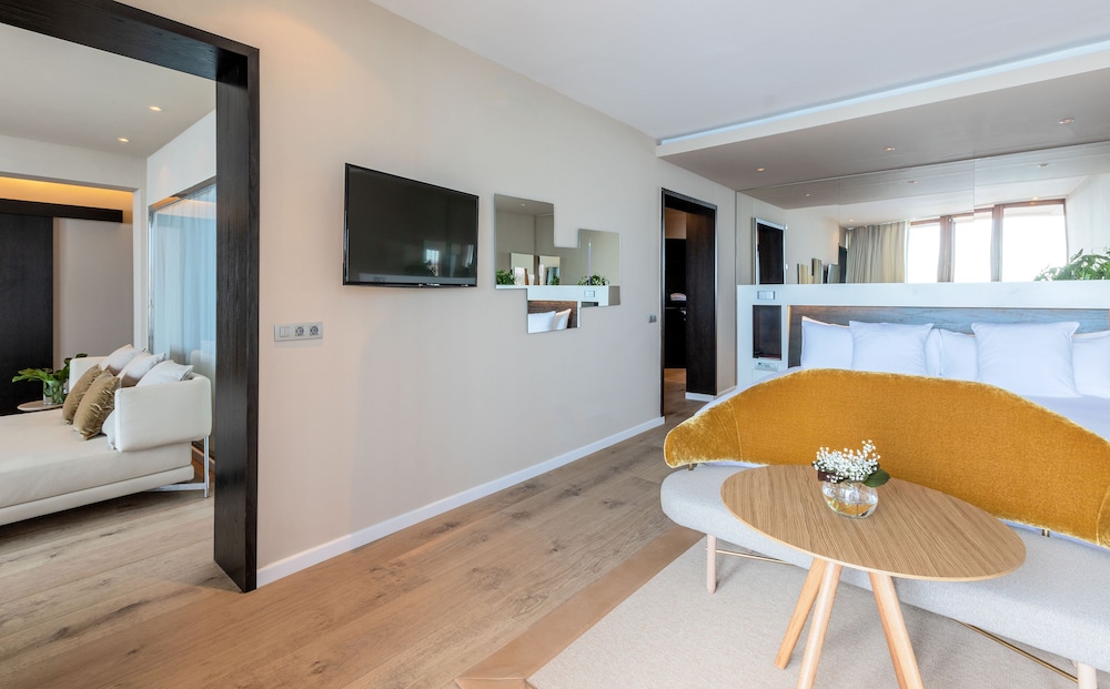 Hotel de Mar Gran Melia - Adults Only 11/83