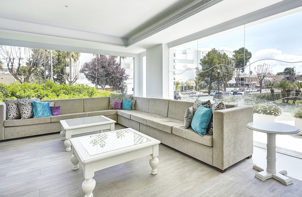 Grupotel Maritimo 26/50
